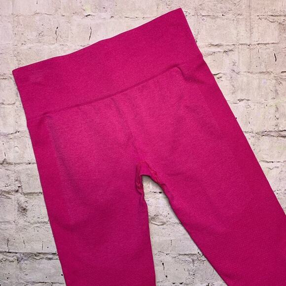 Lululemon Compression Crops - Picture 4 of 6